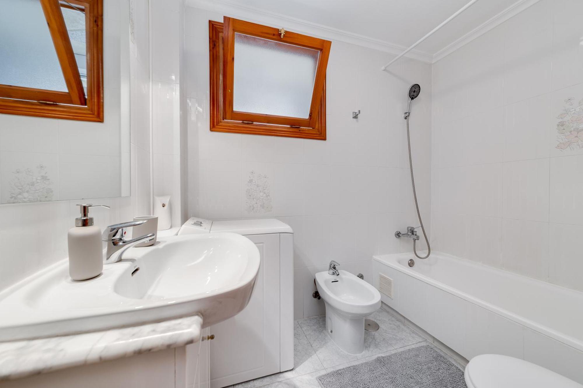 Lovely Apartment Near The Sea トレビエハ エクステリア 写真